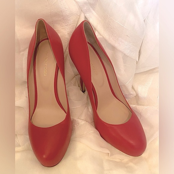 NWOT Sergio Rossi Red Leather Pumps - Picture 6 of 10